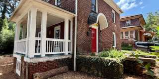 Central - Beautiful 1920's Traditional Brick Home, Newly Renovated Gallery 1
