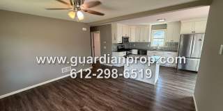 Blaine House on Large Corner Lot, Updated Kitchen & Baths, Family Room, Private Deck Area Gallery 1