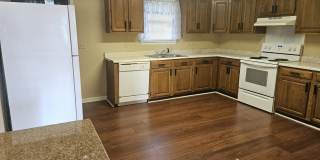 818 Robin Hood Trail Gallery 5
