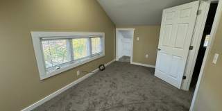 5 Bedroom Rental in Moline Gallery 15