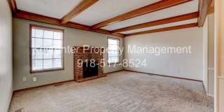 Beautiful 2bed/2bath Duplex!! Gallery 9