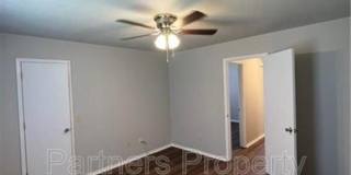 5702 Sara Street - A Gallery 11