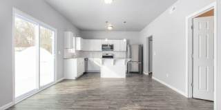 1727 Bluff Ridge Court Gallery 2