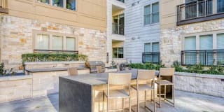 Windsor South Lamar Gallery 22