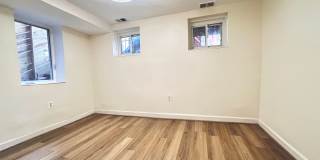Columbia Heights| 900 sqft 2bd, 1bth|Townhouse English Bsmt Apt| Shared Back Patio Gallery 9