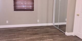 Glendale Hills traditional with fabulous views Gallery 43