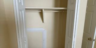 1 bedroom, 1 bathroom end unit condo beachside Gallery 19