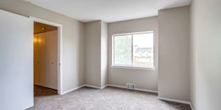 Deerfield Gallery 20