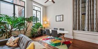 417 Vine Street Gallery 18