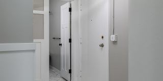 Elegant Renovation! HUGE 1 Bed 1 Bath Available Now! Gallery 75