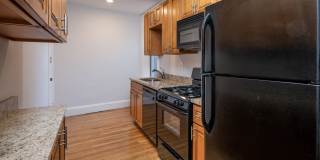 Nicely renovated 1 bed in Brighton. Gallery 3