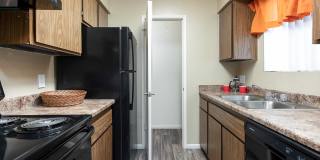 Camelback Cove Apartments Gallery 24