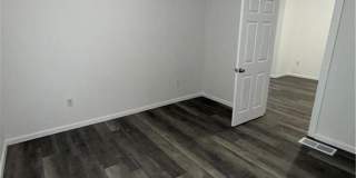 1312 Ontario Avenue Gallery 13