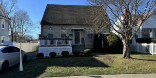 425 Huntington Road Gallery 1