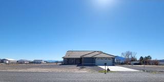 GOLDEN SPRINGS RANCH U8 - W. Betty Avenue Gallery 1