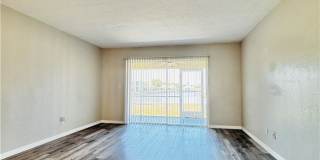 706 SE 13th Court unit: C Gallery 3