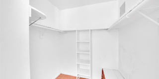 1005 SW 15th Avenue Gallery 17