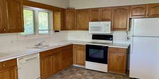 Wonderful Home in Campus West! Gallery 9