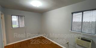 1875 Lombard Dr. Gallery 13