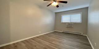 RENOVATED APARTMENT WITH IN-UNIT WASHER-DRYER & GARAGE PARKING! Gallery 20