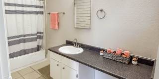 Katie Court Apartments Gallery 17