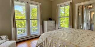 541 Bellevue Avenue Gallery 21