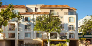 1422-1428 on 6th Gallery 1