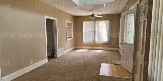 One bed one bath house available NOW! Gallery 4