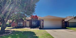 Nice 3 Bedroom 2 Bathroom Home with Storm Shelter and Office! Gallery 3