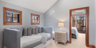364 Ridge Road Gallery 40