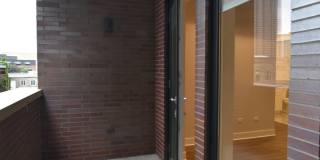 3833 N Broadway Gallery 400