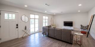 Hidden Gem Near South Congress – 3 Bed / 1 Bath Gallery 4