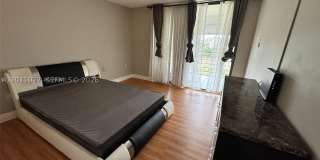 1100 Saint Charles Pl Gallery 3