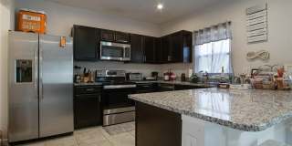 181 SILVER MAPLE Bend Gallery 6