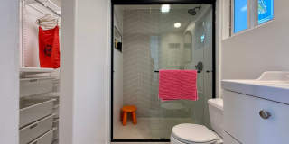 Gorgeous Fully Furnished Ocean Beach Retreat + FLEXIBLE STAY Gallery 22