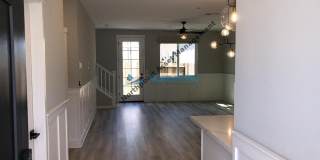 4 BR/2.5BA | Newly Renovated Single Family Home | 2-Car Covered Parking | Near Franklin Blvd! Gallery 3