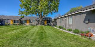 North Trace Village Apartments Gallery 18