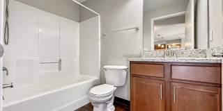 Capitol Grove Apartments Gallery 14