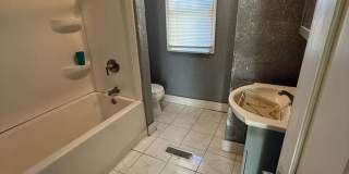 3011 Myrtle Avenue Gallery 17