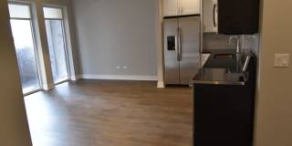 3833 N Broadway Gallery 133