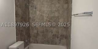 2748 Broadway Gallery 27
