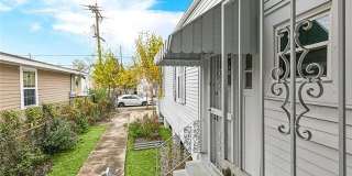 2415 AMELIA Street Gallery 15