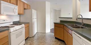 502 BRADLEY CT #5D Gallery 17