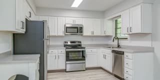 The Arbor Apartments and Townhomes Gallery 9