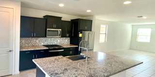 17476 W Sunnyslope Ln Gallery 1