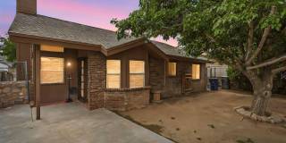 10902 YOGI BERRA Circle Gallery 32