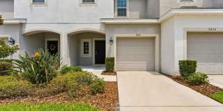 Townhome in Great Location! Gallery 1