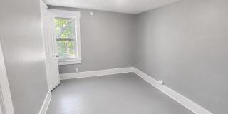 Three-bedroom one bathroom home for rent Gallery 9