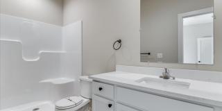 Beautiful Three Bedroom, Two Bathroom Gallery 17