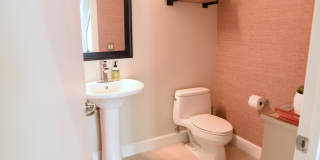 OCEAN VIEWS - 2BD/2.5BA Condo in the Heart of Oceanside Gallery 11